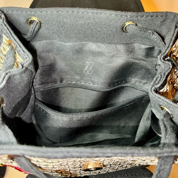 Unique Flowery Backpack - one of a kind - Picture 4 of 15